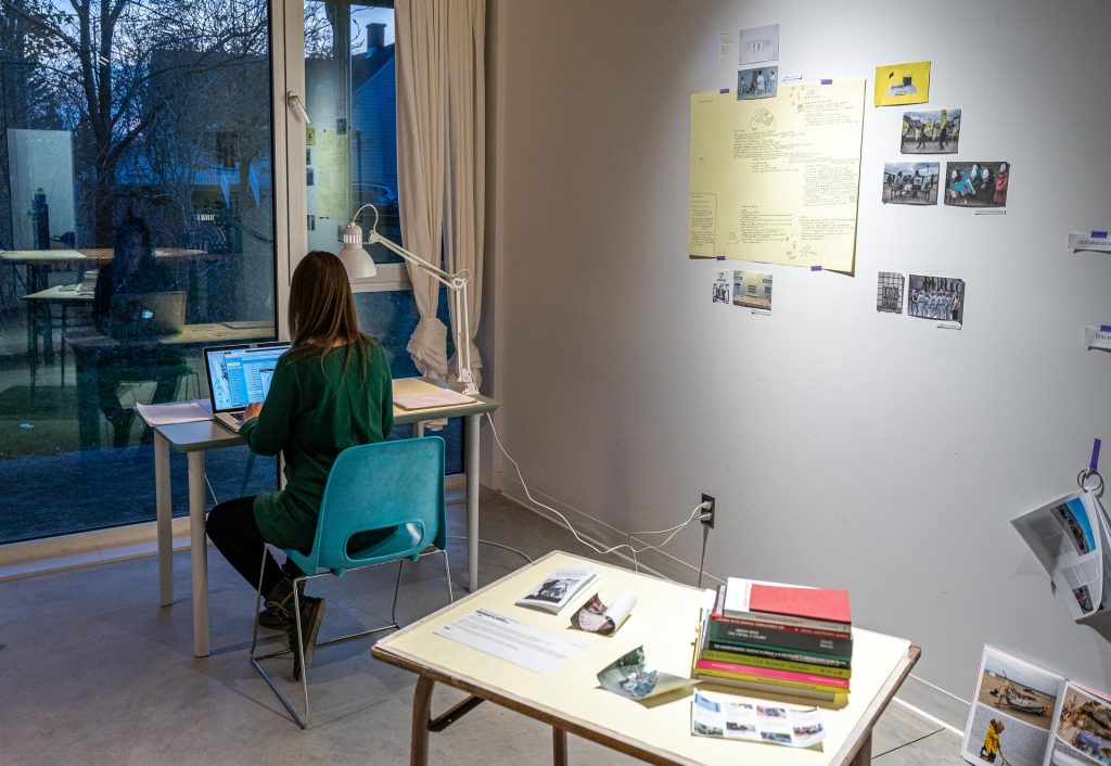 Travaux de recherche sur l'idée du commun en art actuel par Véronique Leblanc